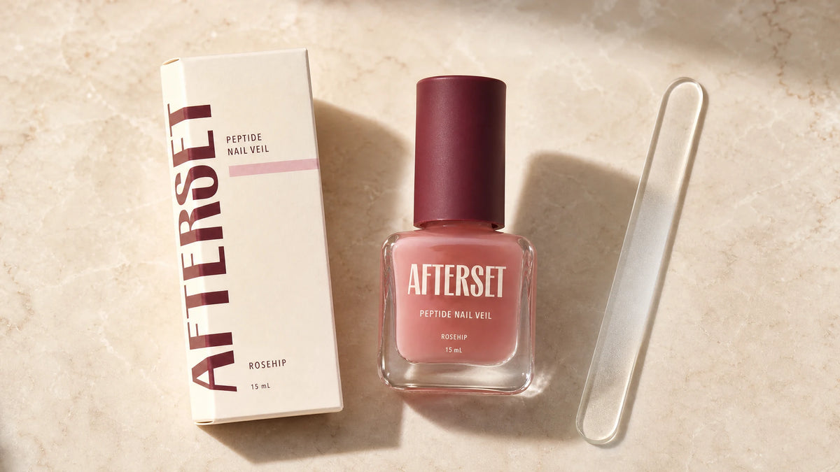 What you get: chosen shade, signature carton and one free glass nail file
