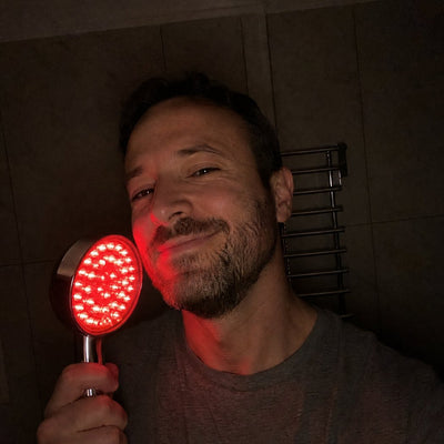 Sample reviewer with the glowing handheld head