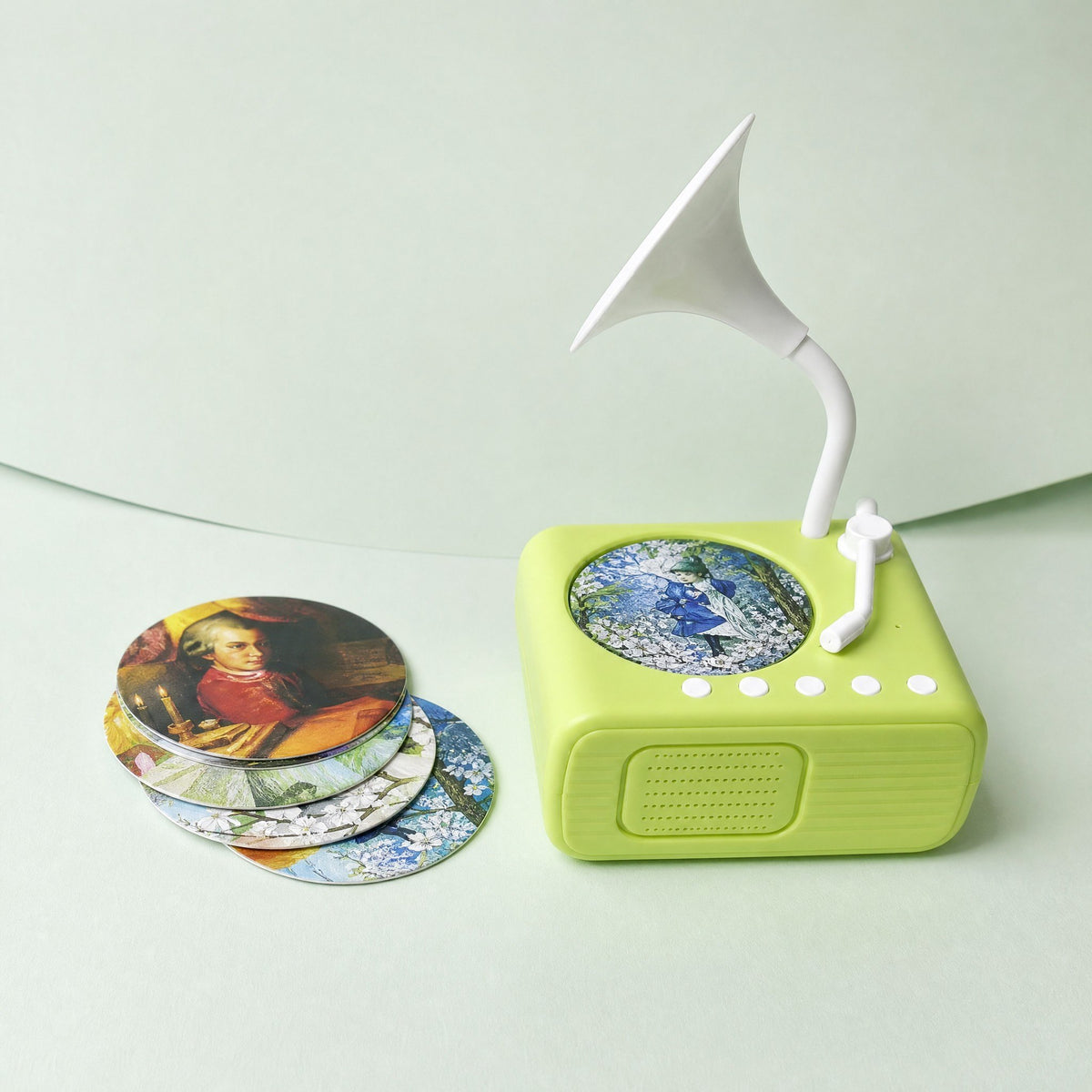 Storyhorn in Apple Green