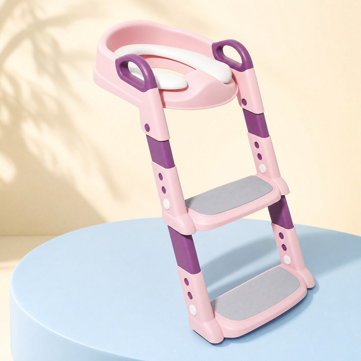 Step-up ladder seat in Berry Pink
